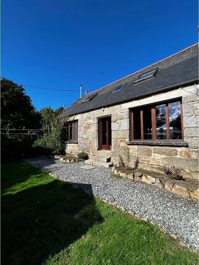Maison De Maison Mael-Pestivien France