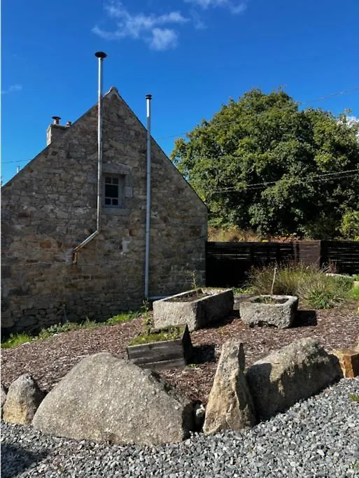 Maison De Maison Mael-Pestivien Holiday home